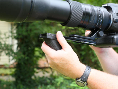 Grip
                for Arca-Swiss plate on telephoto lenses
